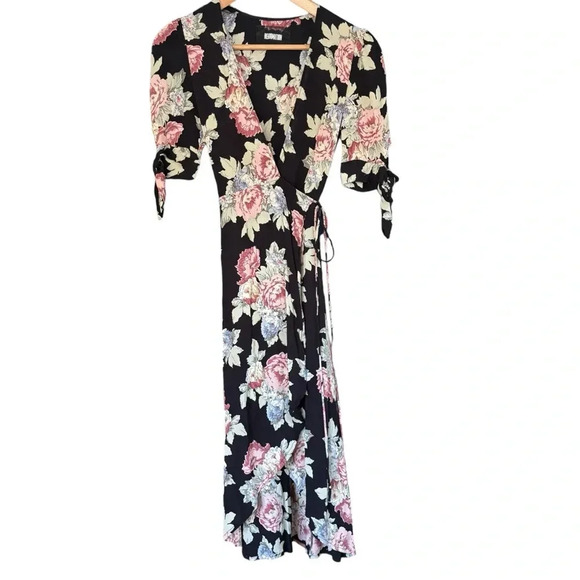 Reformation Women's Wrap Dress in Black Royce in Brookvale Floral Print Size Sm - Picture 3 of 8